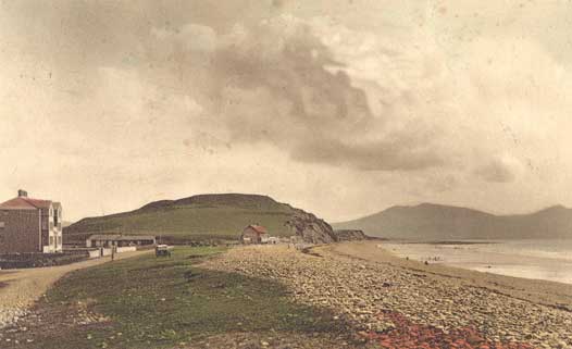 Dinas Dinlle Beach and Hotel