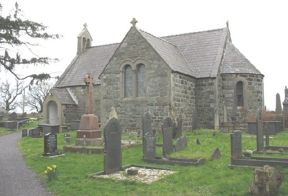 Eglwys Sant Gwyndaf, Dinas, Llanwnda